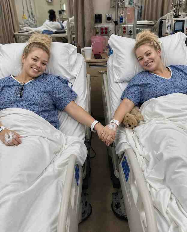 They He.ld Hands Bef0re Surgery But What Happened Next Left Everyone Speechless