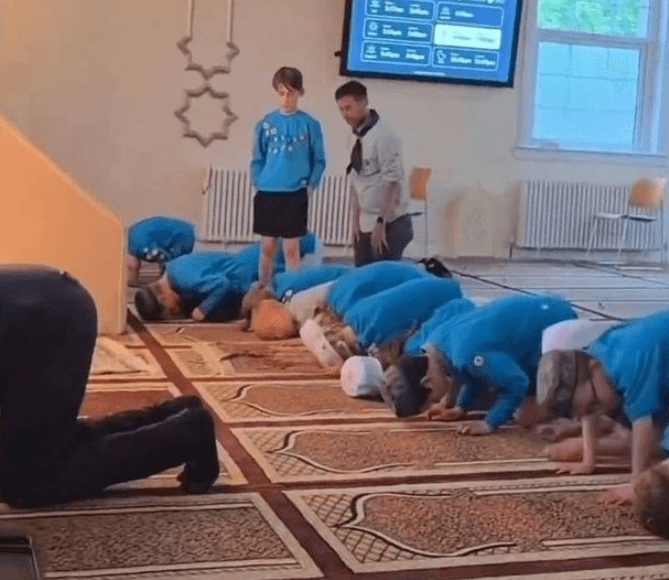 The Boy Who Refused to Kneel — And Nobody Expected What Happened Next