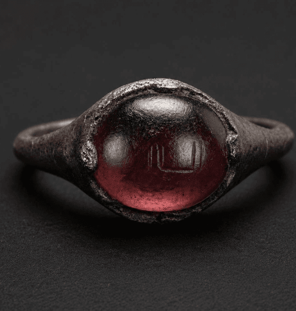The Mysterious Ring Found in a Viking Grave That Appears to Bear the Name “Allah”