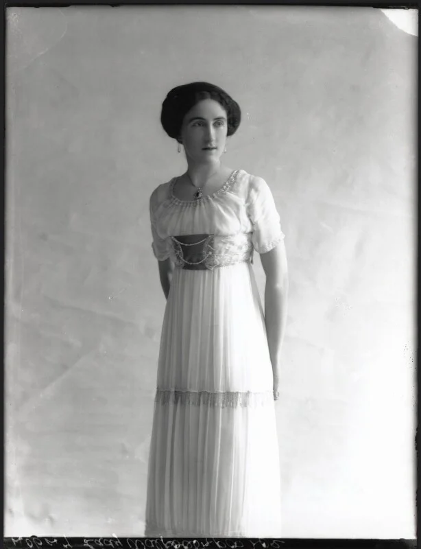 The Brown Lady of Raynham Hall: The Photograph That Still Terrifies People Nearly 100 Years Later